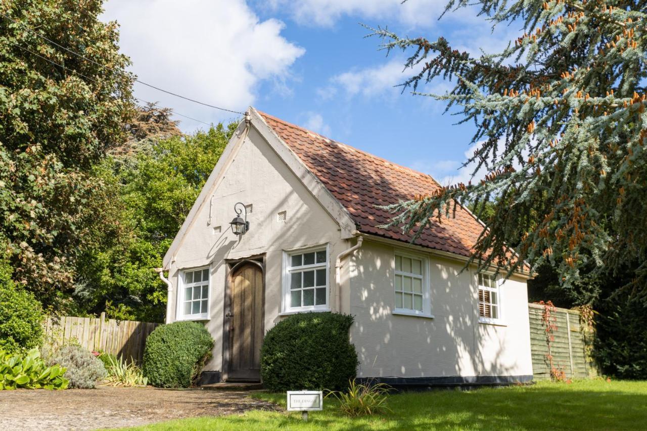 Prested Hall Braintree Buitenkant foto