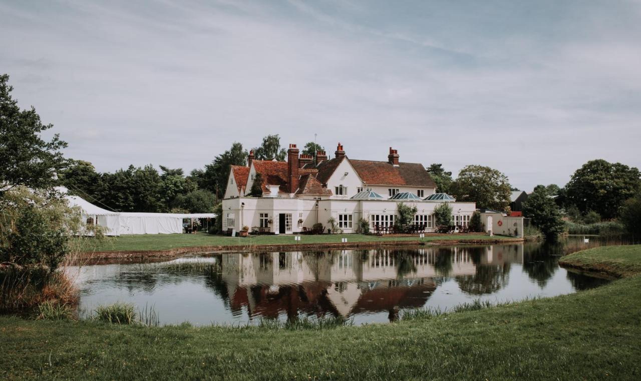 Prested Hall Braintree Buitenkant foto